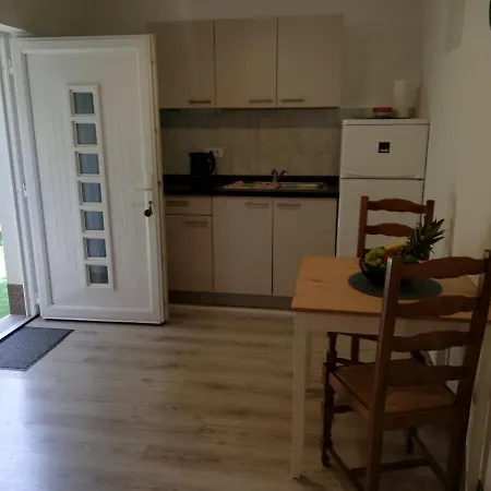 Apartment Maks *